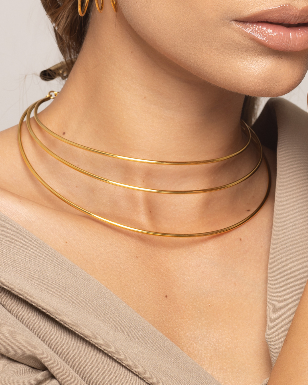 Choker tiple delgado