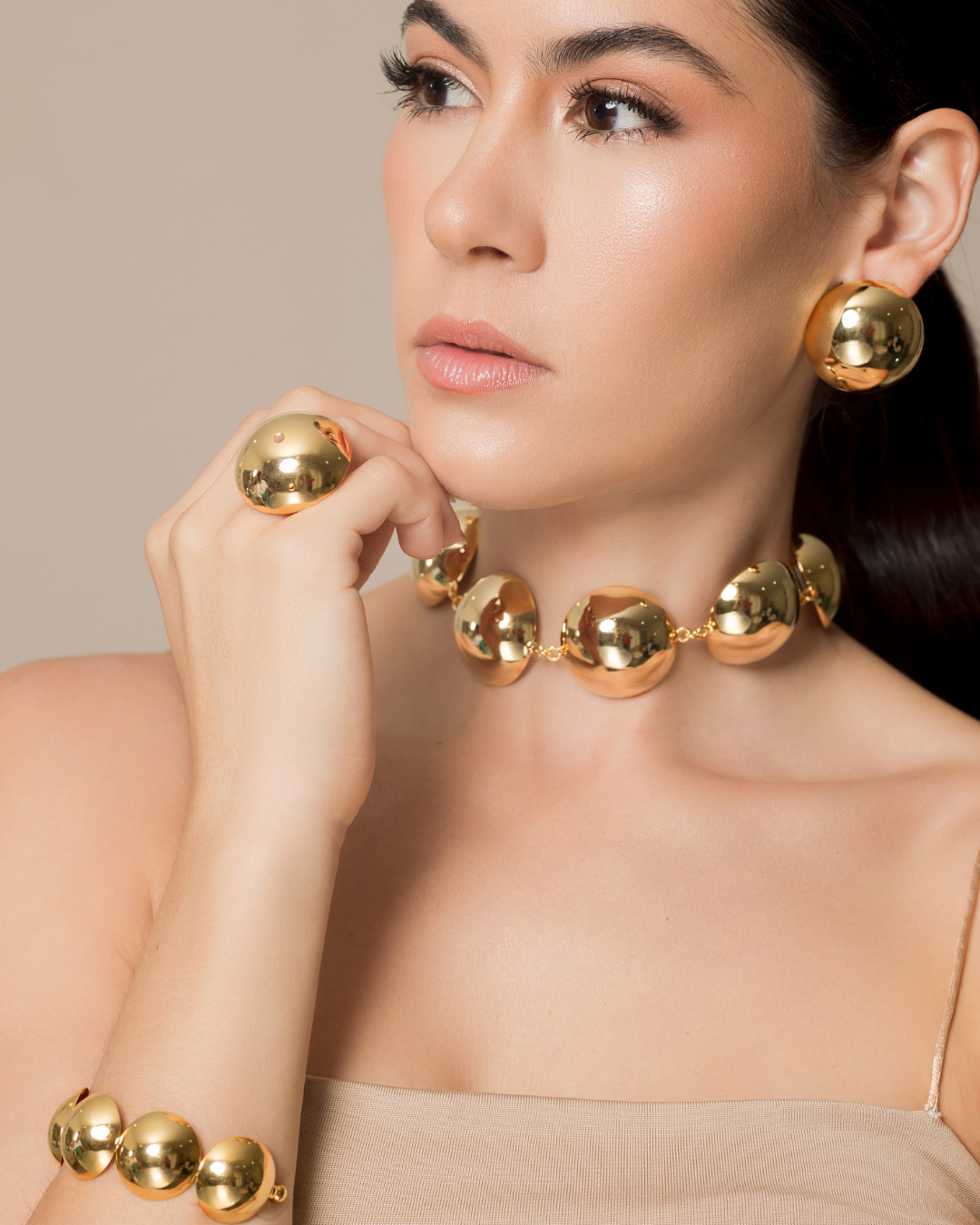 Set choker maxi + topos + anillo + brazalete