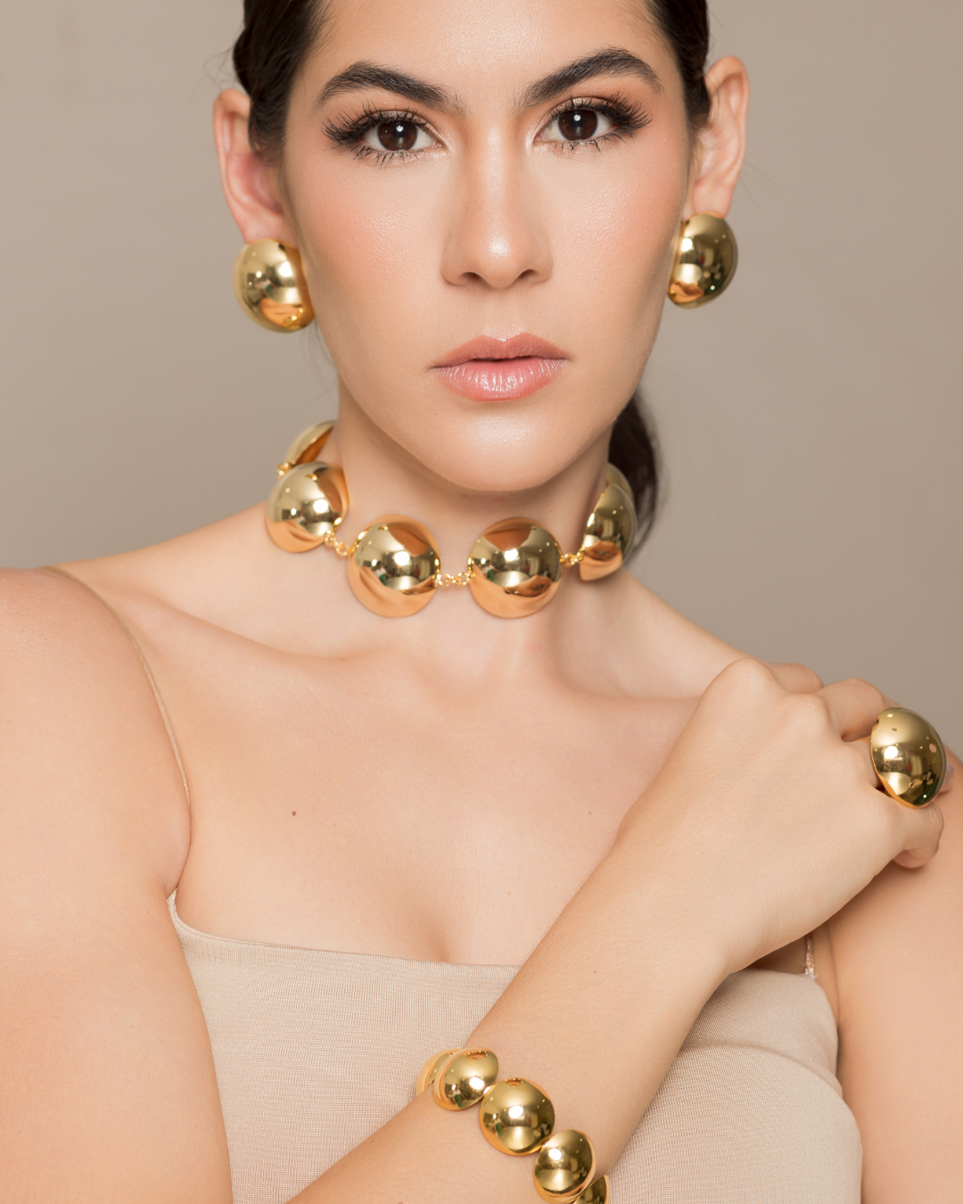 Set choker maxi + topos + anillo + brazalete