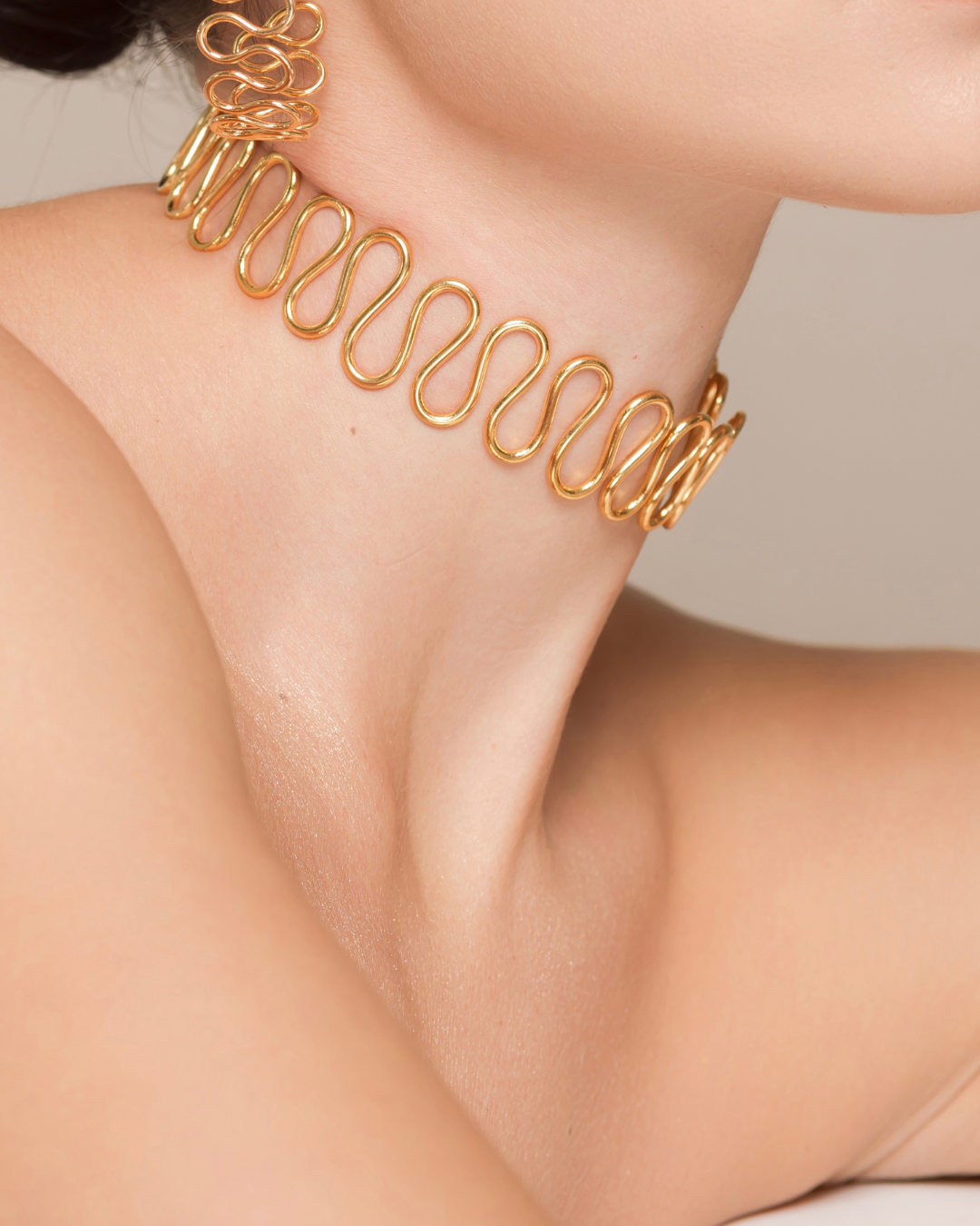 Choker caligráfico