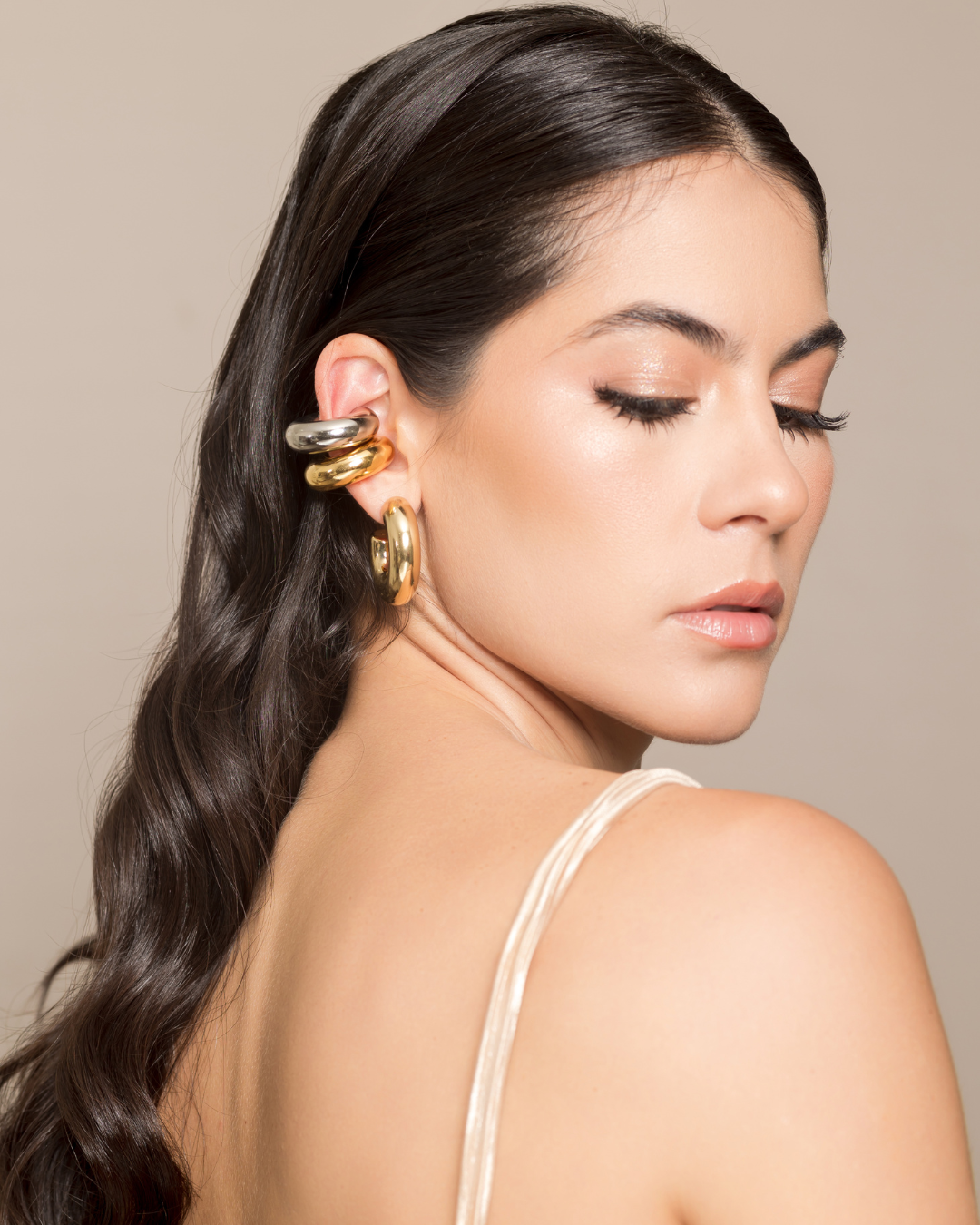 Set chunky candongas + earcuff plateado + earcuff dorado